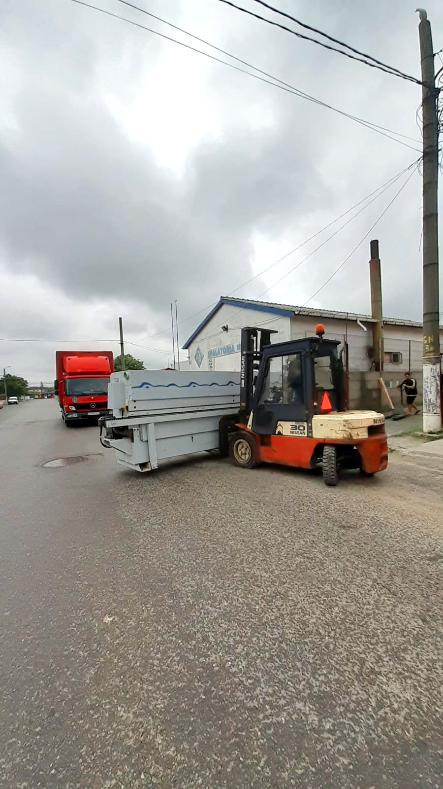 Heavy Equipment Loading Operation using a Forklift